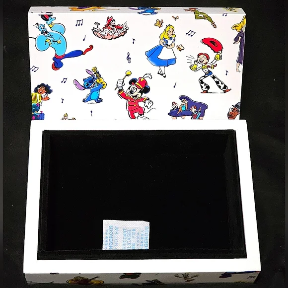 BAUBLEBAR - DISNEY 100 YEARS JEWELRY LACQUER BOX (NWT)